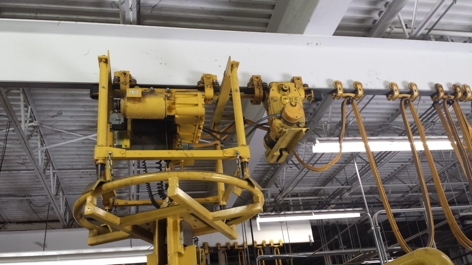 Patented Track Monorail and Carriers with Festoon Trolleys