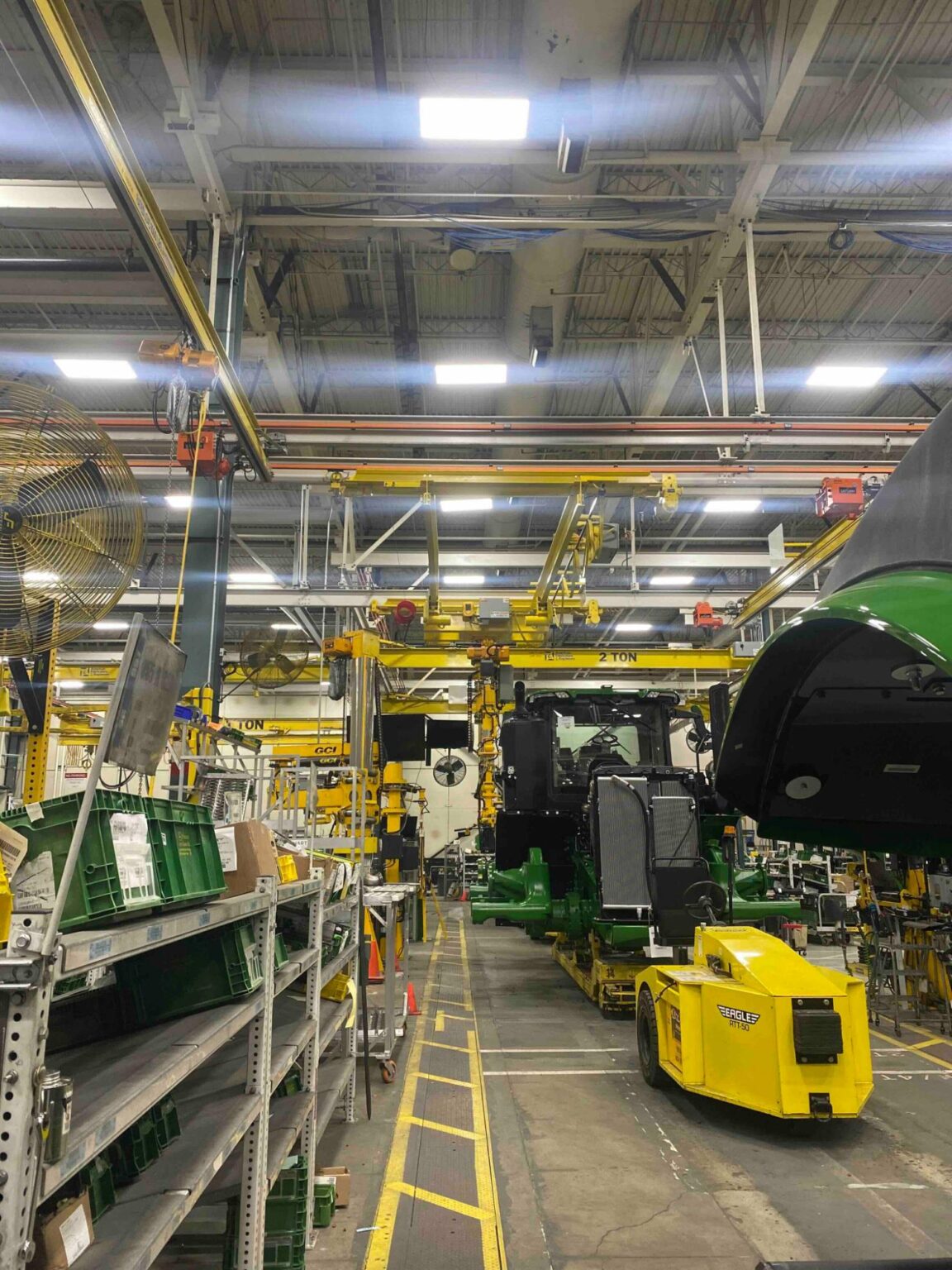 Unified Workstation Bridge Crane with Bridge Tractor Drives