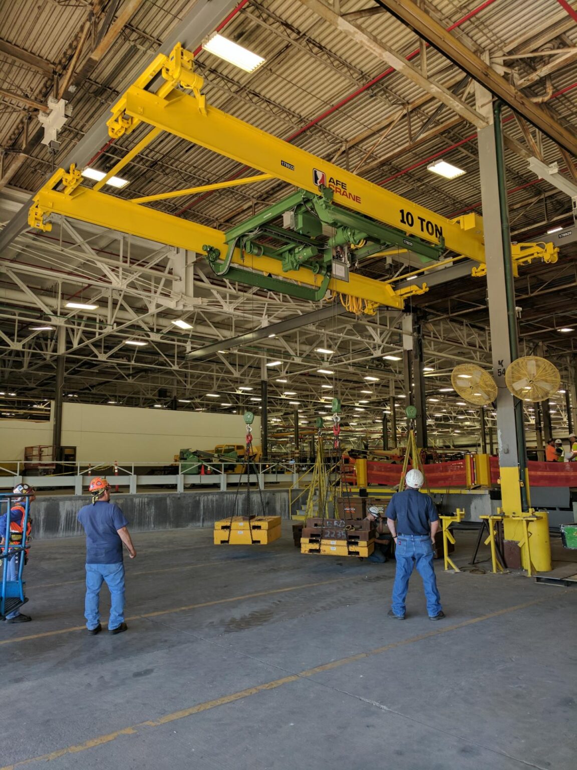 10 Ton Under Hung Double Girder Bridge Crane with an Under Hung Dual Rail 4-Point Pick Hoist