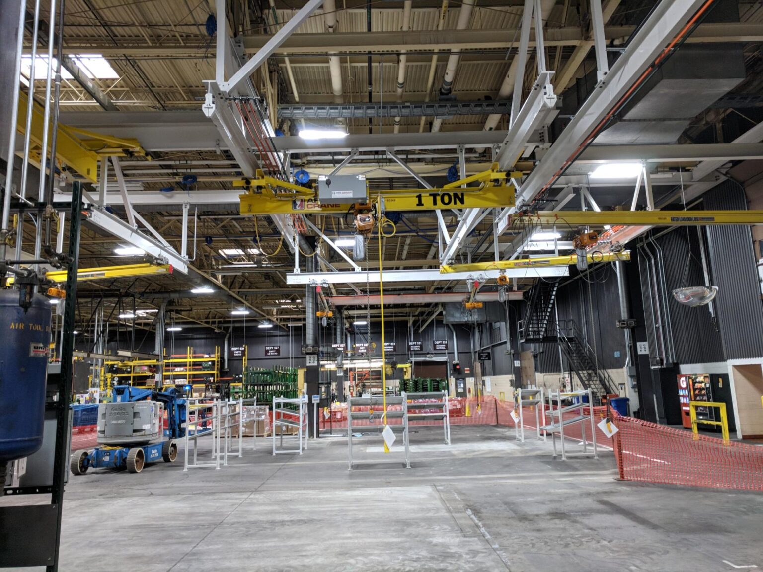 1 Ton Under Hung Patented Track Bridge Crane