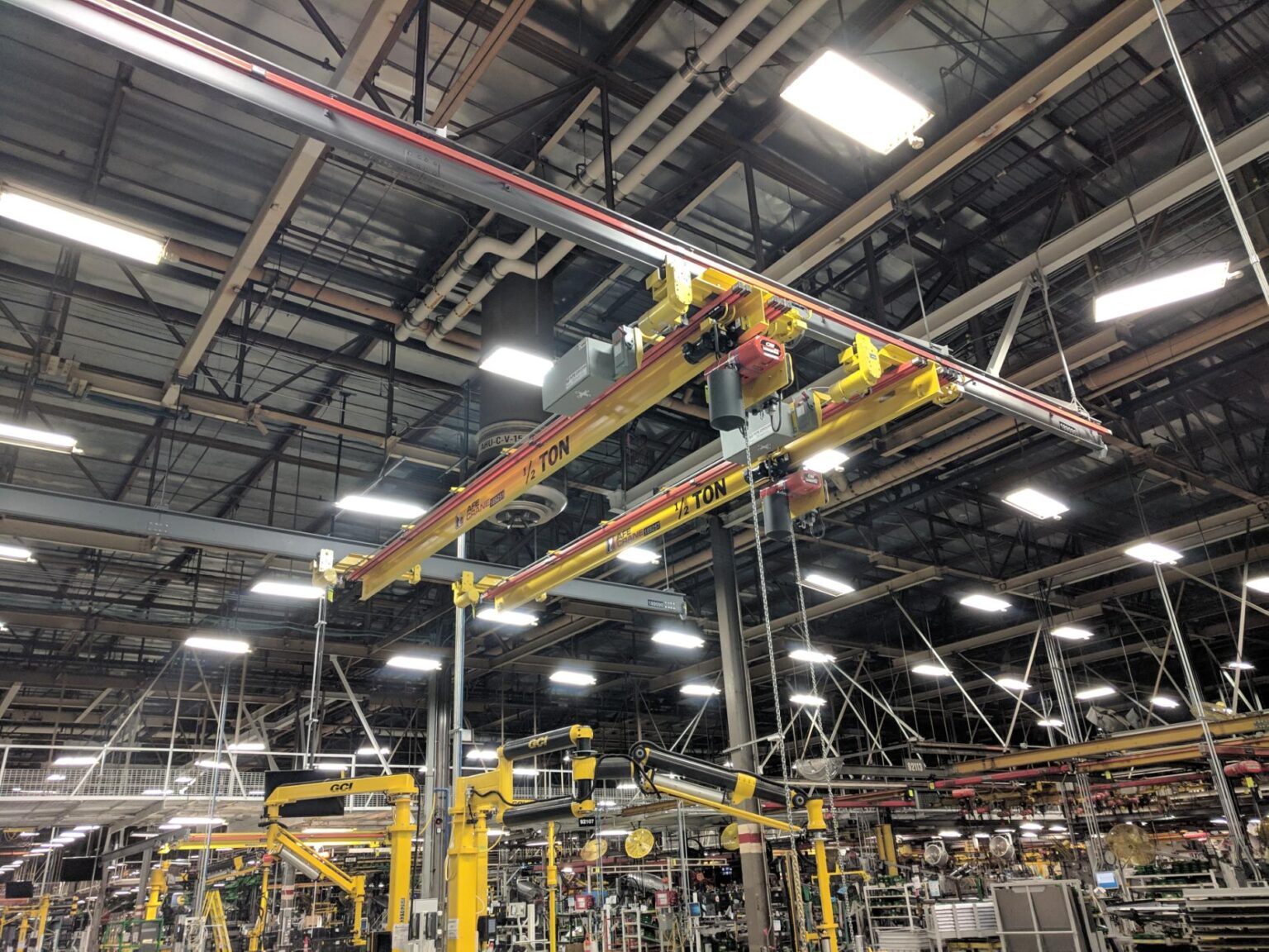 1/2 Ton Under Hung Bridge Crane with External Crane Disconnect and Conductor Bar Bridge Electrification