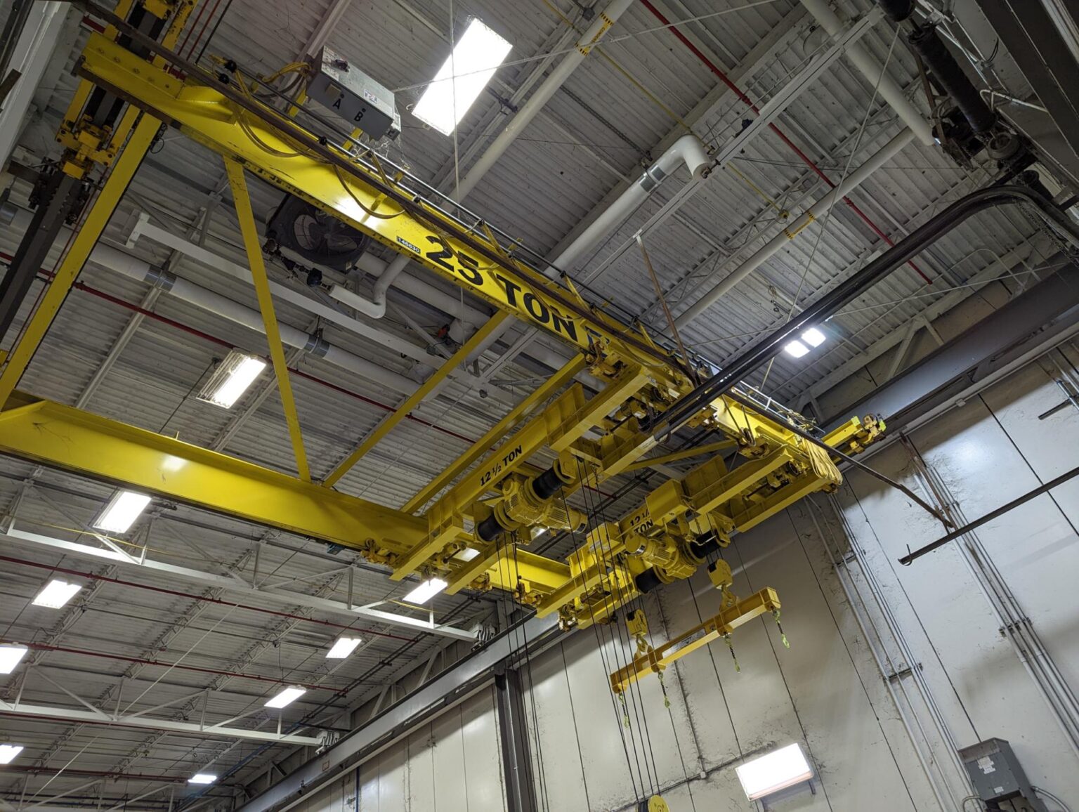 25 Ton Double Girder Bridge Crane with Two Twin Hook Wire Rope Hoists