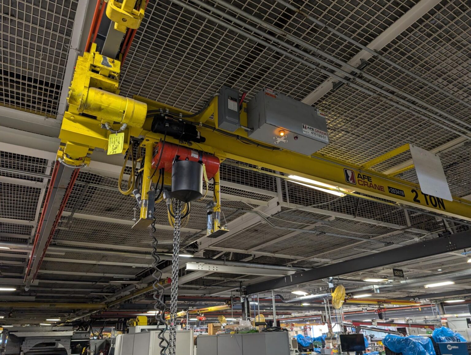 Under Hung Bridge Crane with Hoist Stabilizer and Crane-to-Crane Anti-Collison